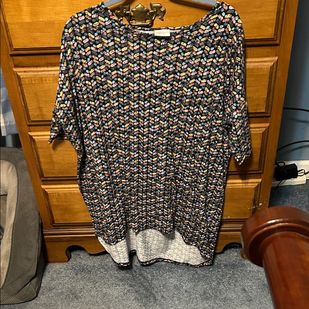 LuLaRoe Chevron Patterned Blouse - Black, Pink, Blue